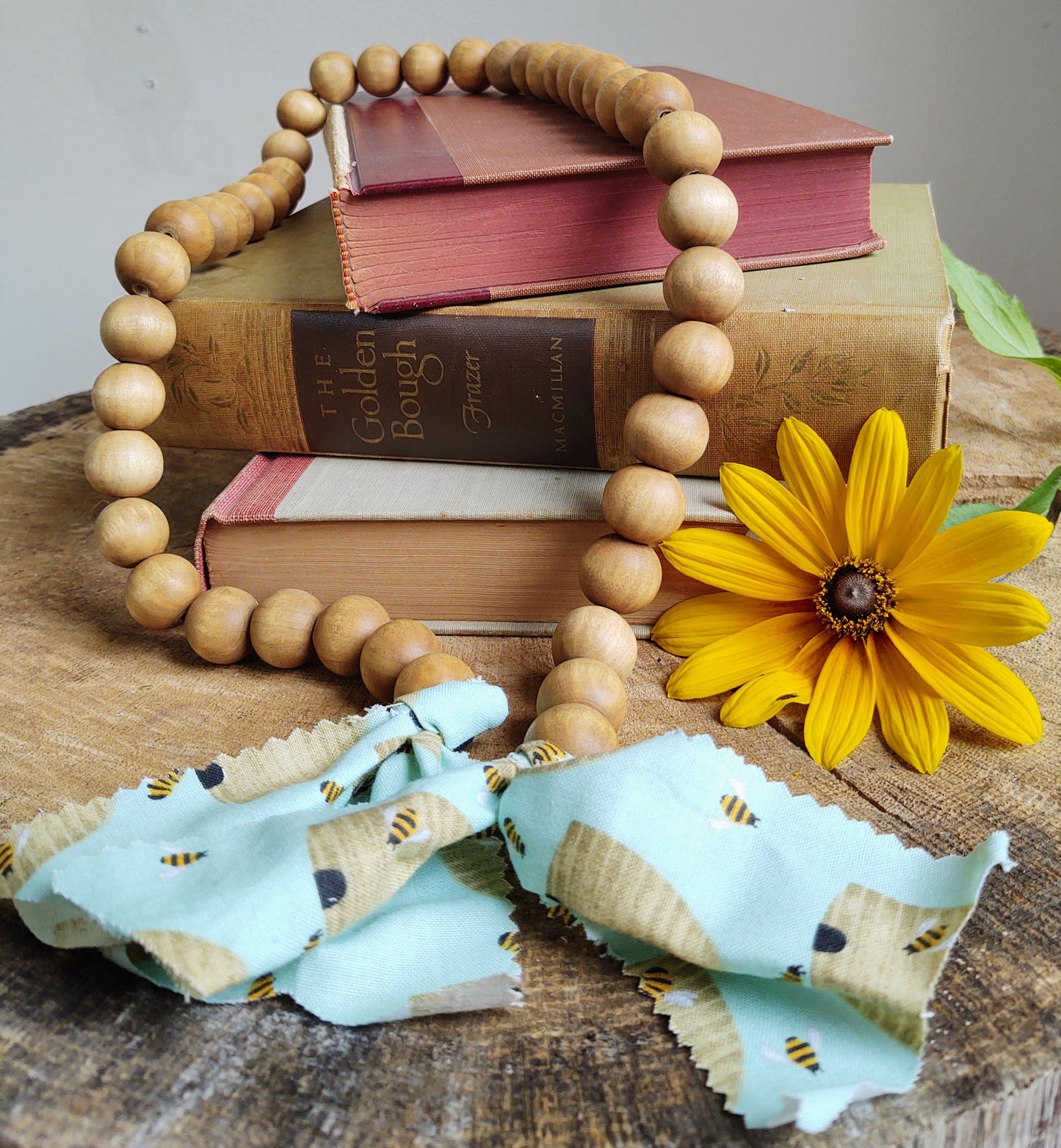 Bee Happy garland
