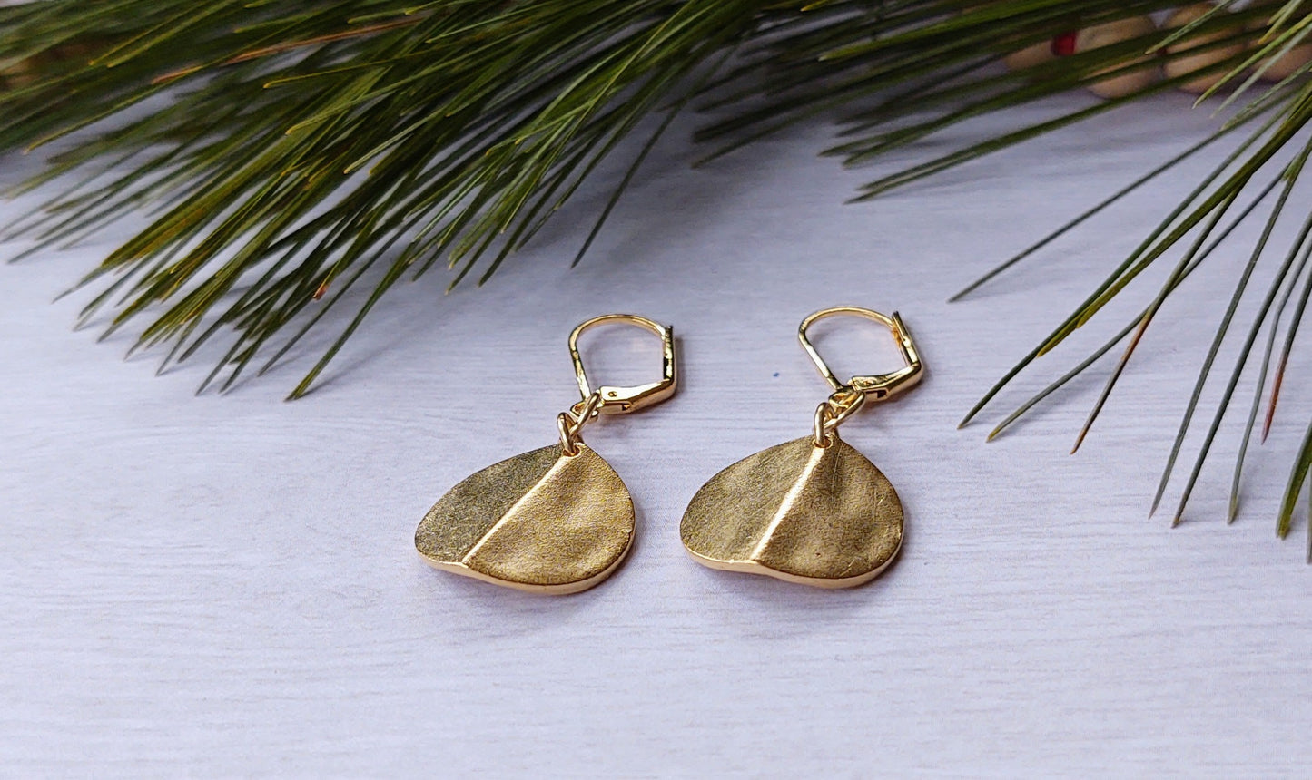 Gold Bent Circle earrings