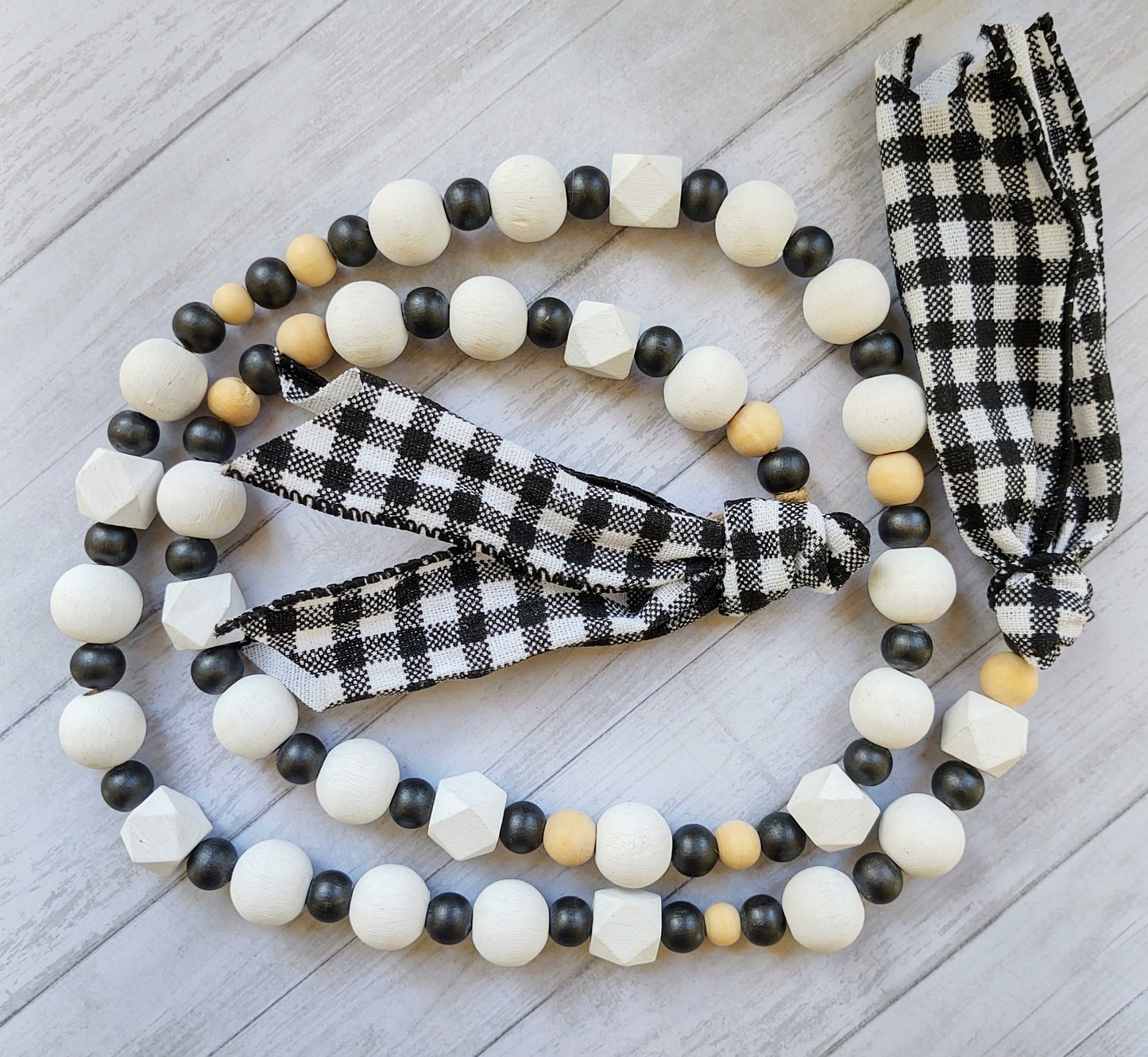 Black and White Buffalo Check Garland