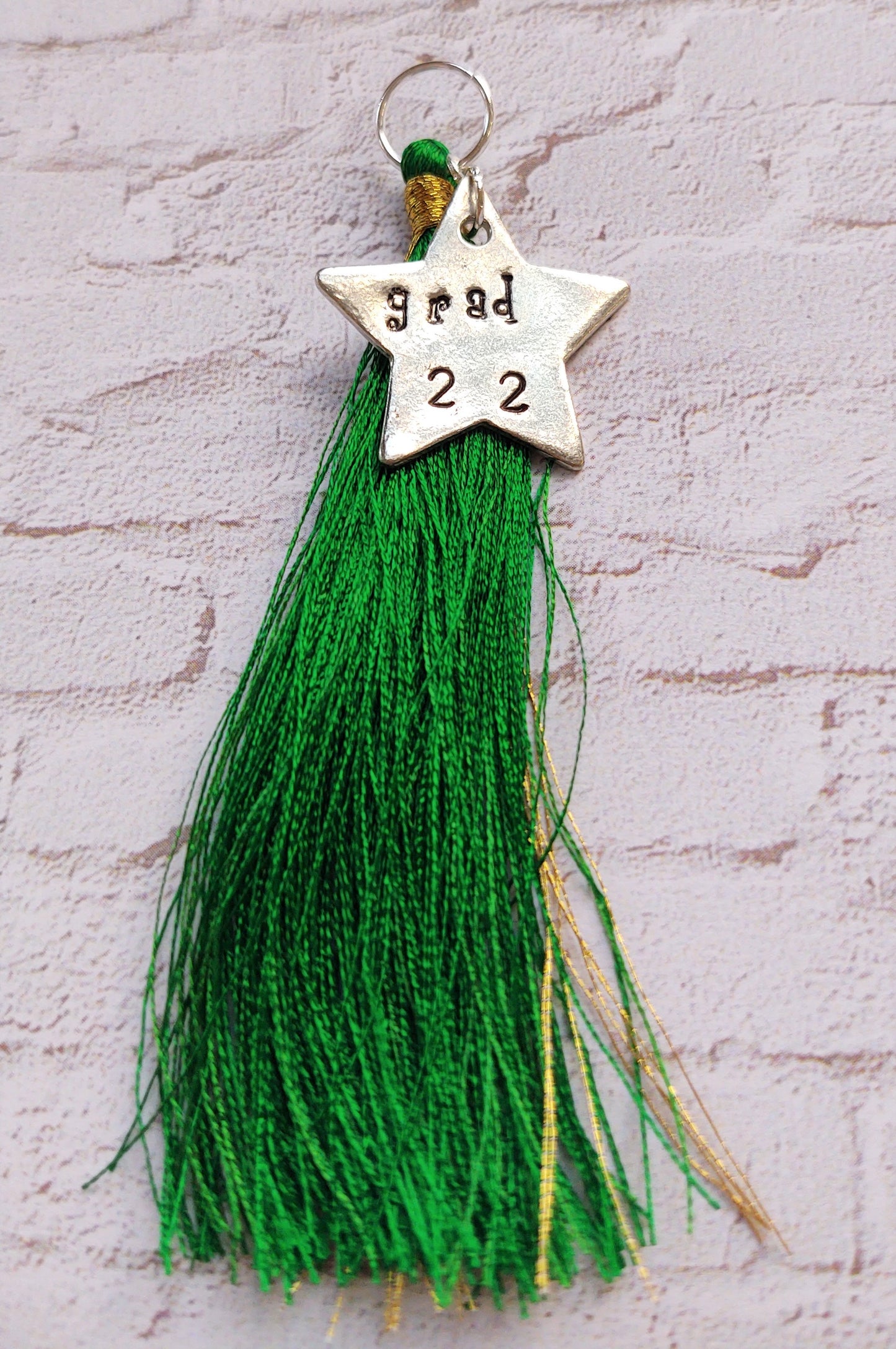 Grad {2022} Tassel: Green