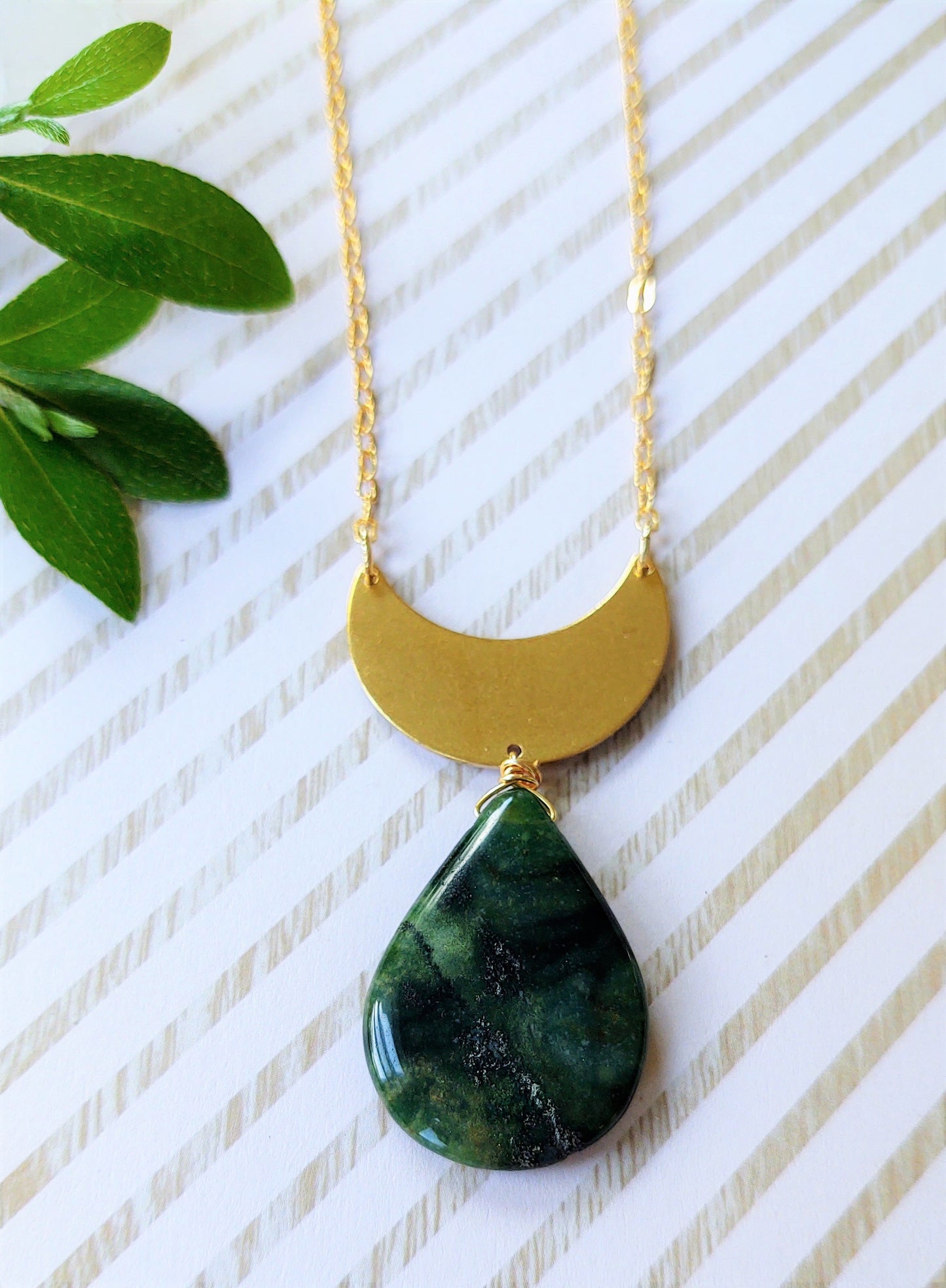 {Green} Fancy Jasper and Brass Necklace