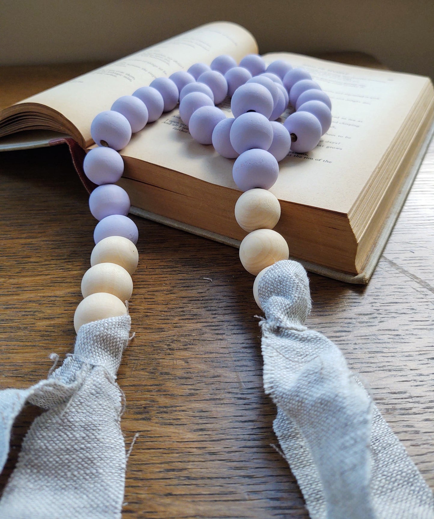 {Lilac} Beaded Garland