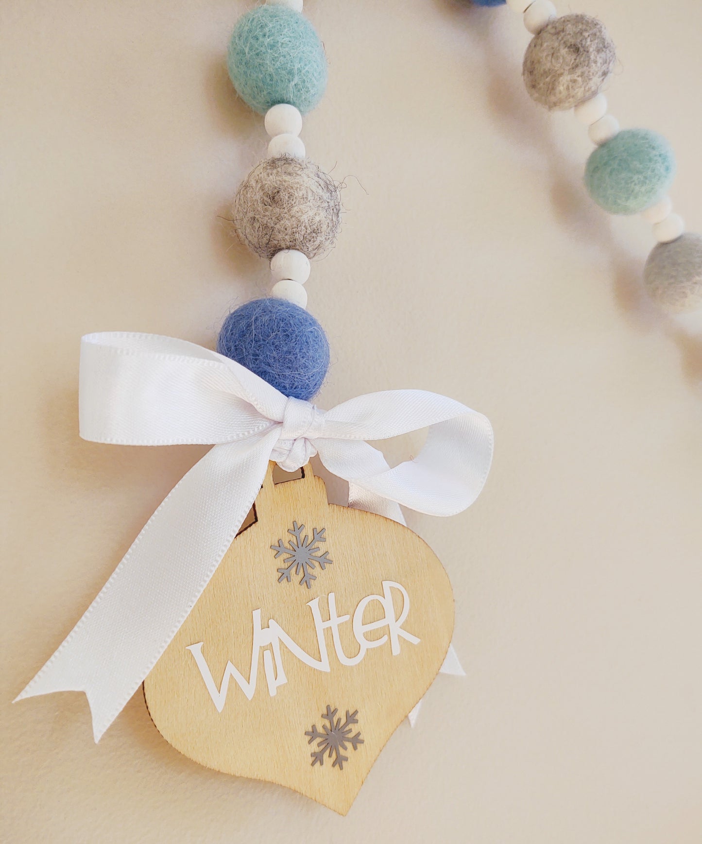 Winter Cheer Garland